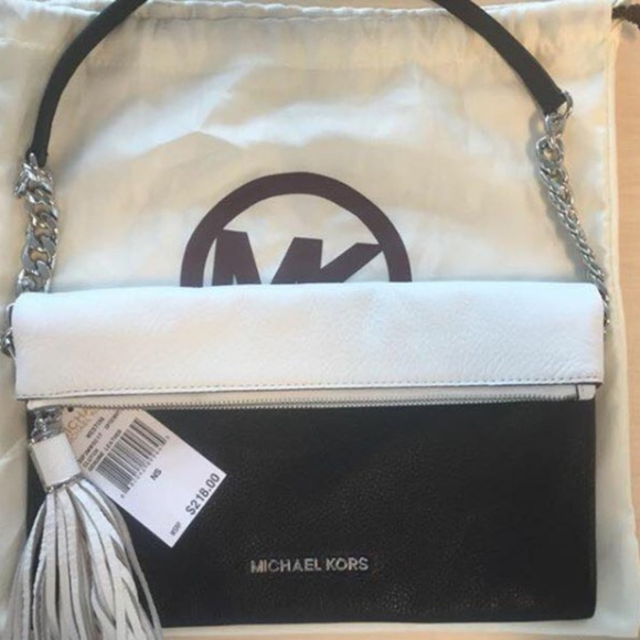 Michael Kors Handbags - New Michael Kors Purse